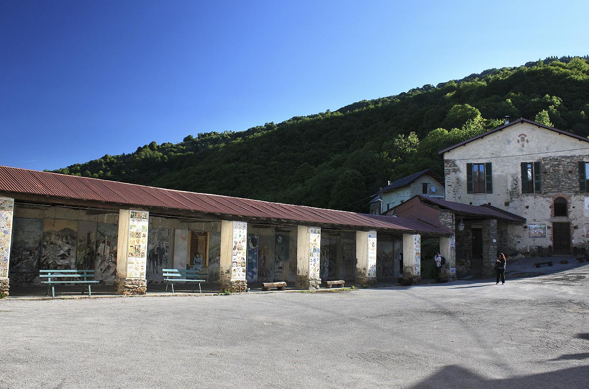 Piazza di Pra di Roburent