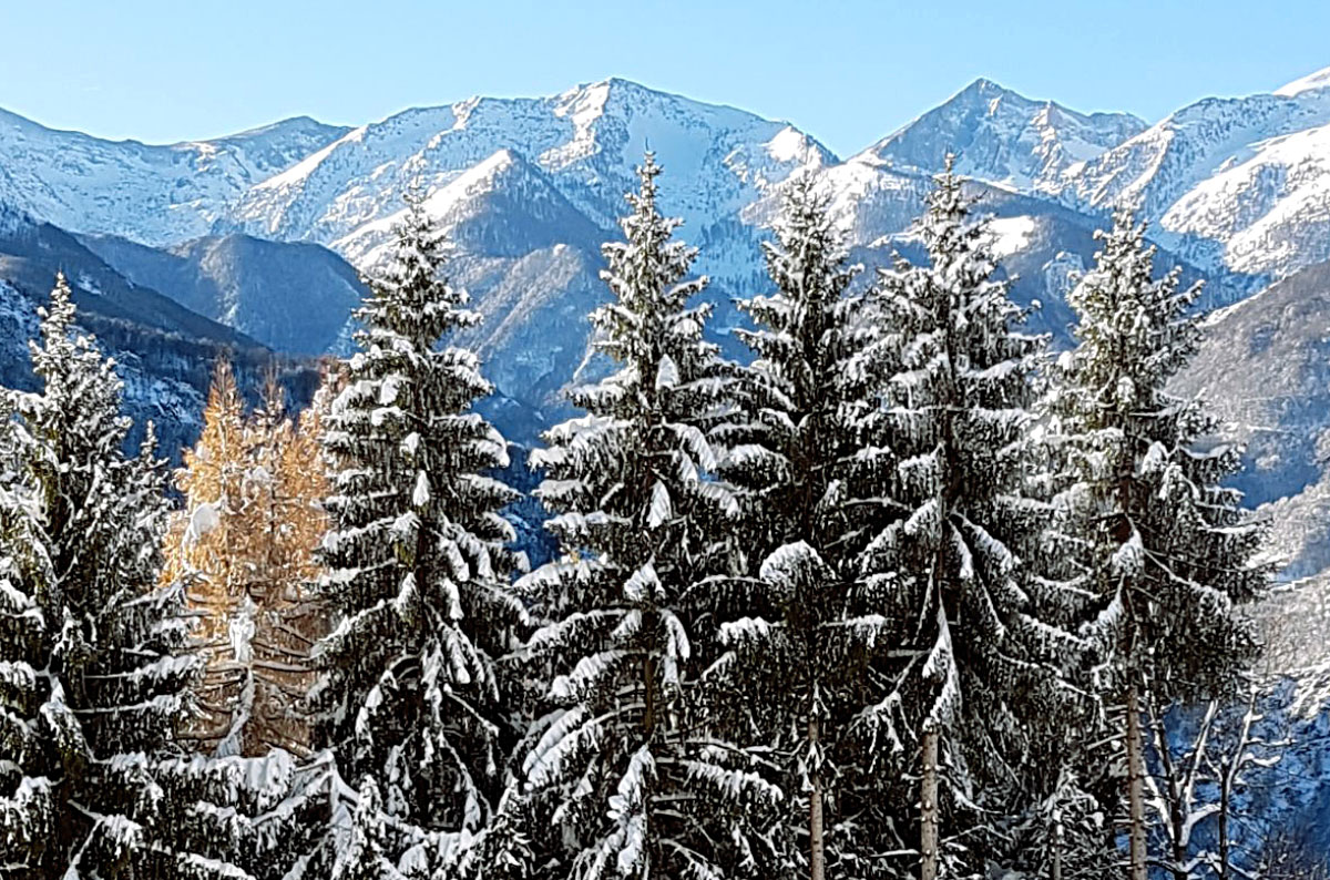 Pra di Roburent, Chalets Mongioie inverno sotto la neve, settimane bianche, vacanze Natale