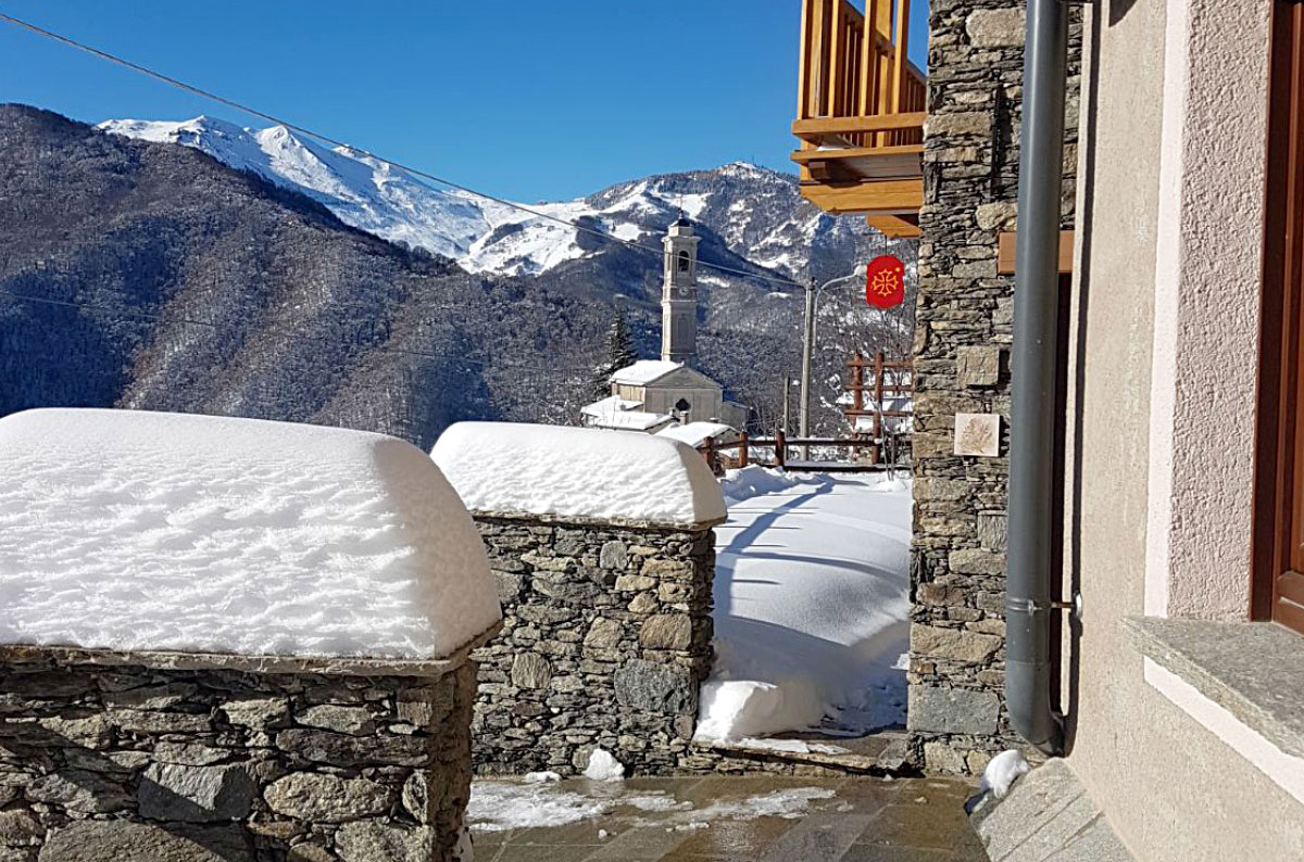 Pra di Roburent, Chalets Mongioie inverno sotto la neve, settimane bianche, vacanze Natale sugli Sci 